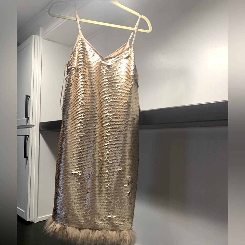 CeCe bohemian sequin royal blush dress size 10 NWT! Fur trimmed